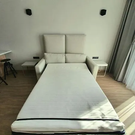 Apartment Cozy Flat 911